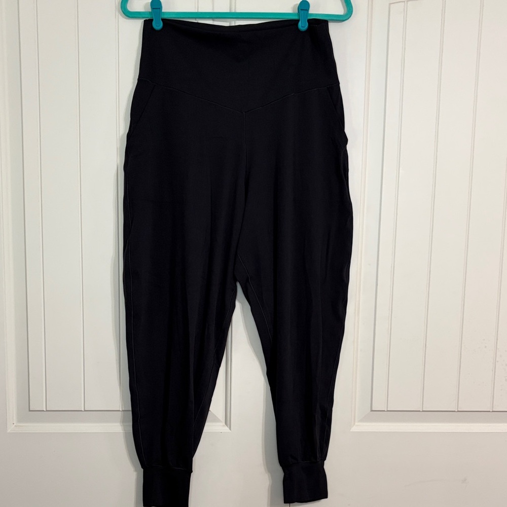 Offline by Aerie Real Me Black High-Rise Joggers with Pockets Size XL